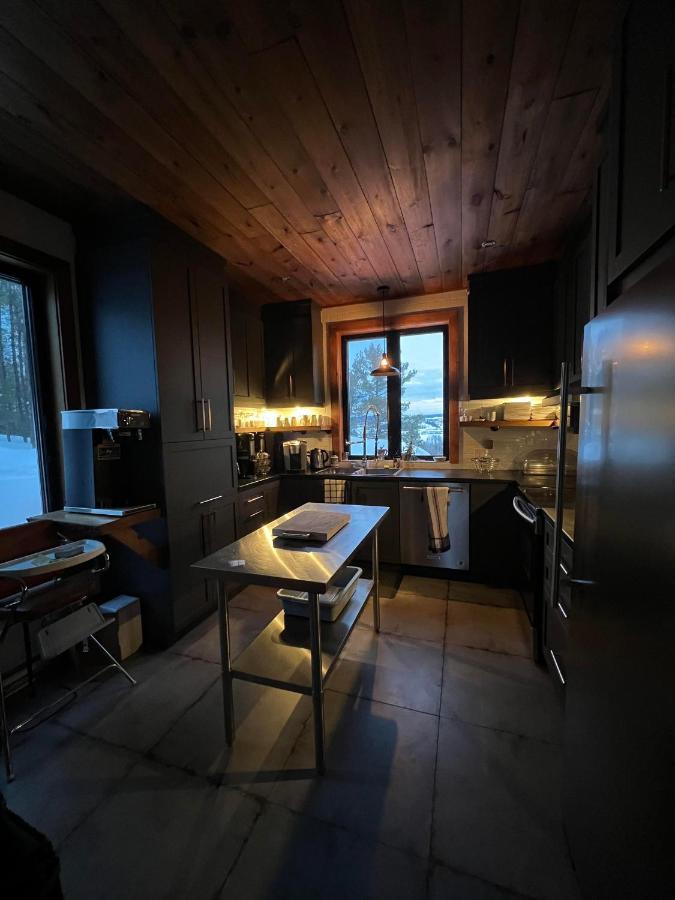 Gite Du Haut Des Arbres Chicoutimi Buitenkant foto
